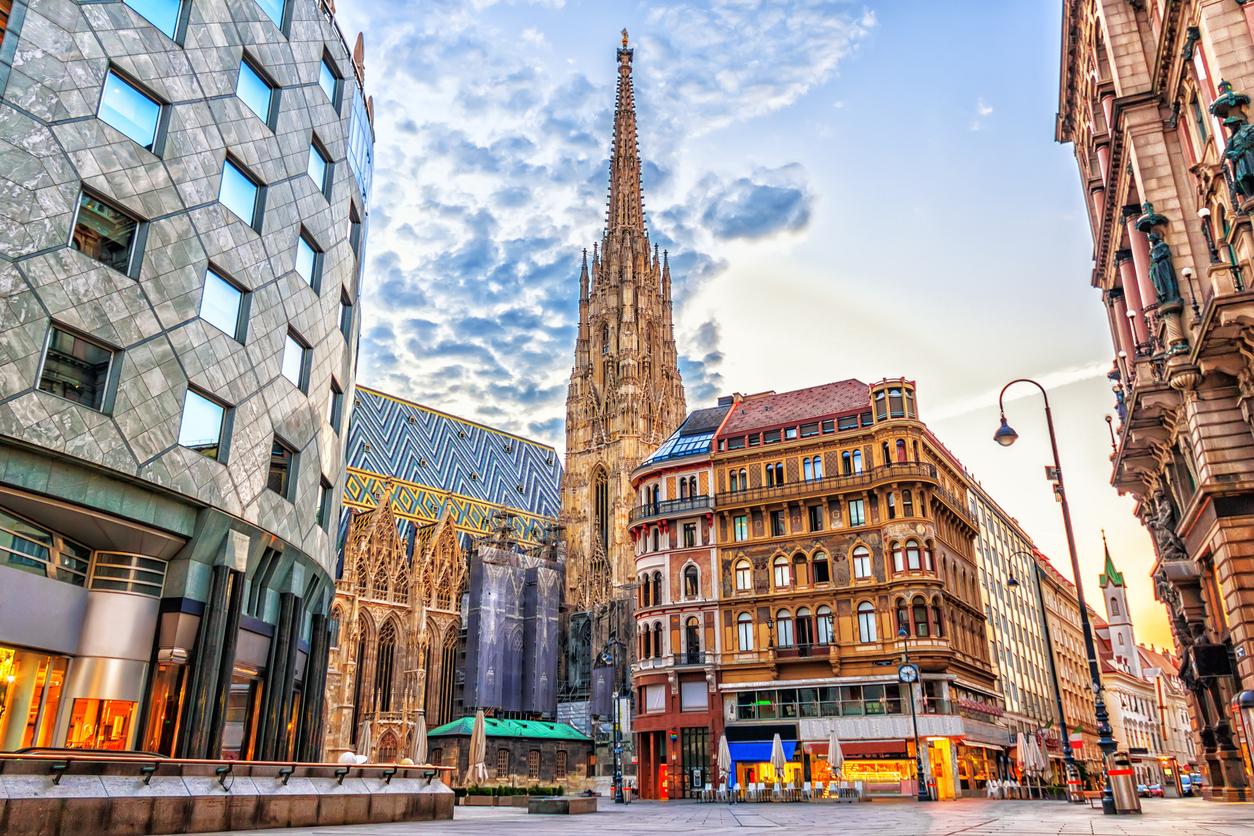 Use an Austria PEO to hire and pay employees in Austria without a legal entity