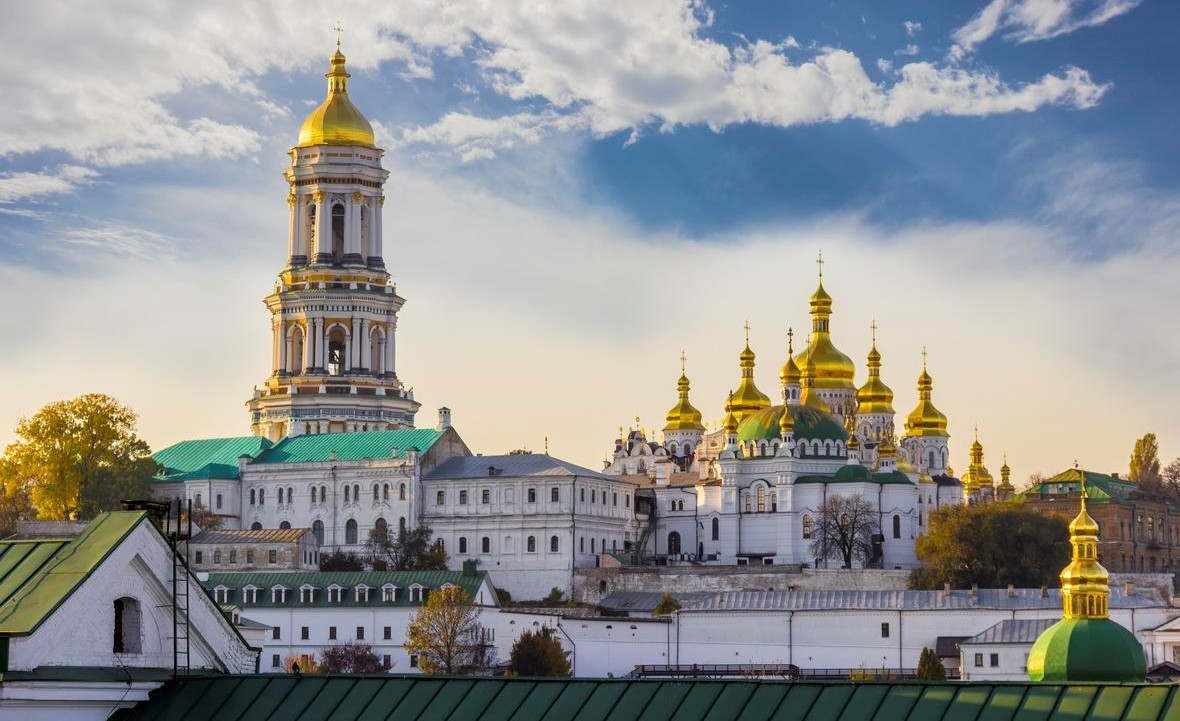 Use a Ukraine PEO to hire and pay employees in the Ukraine without a legal entity